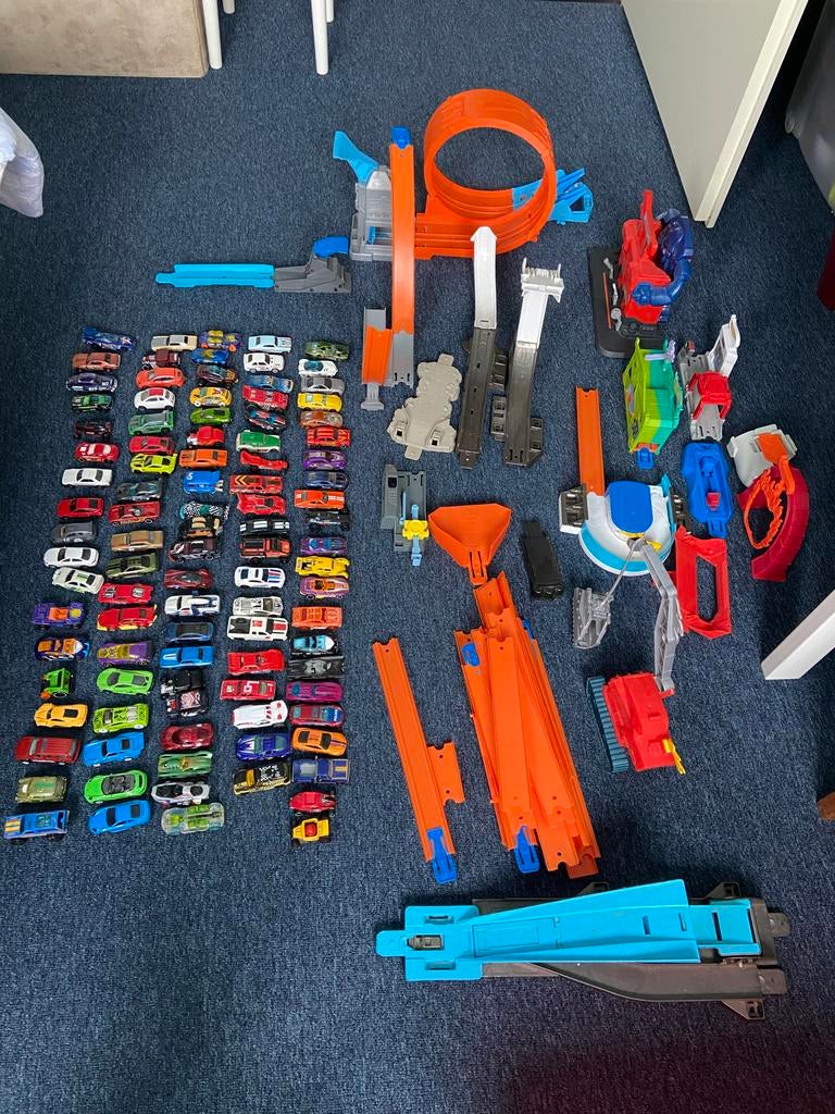 Grote Hot Wheels Racebaan Set met Meer Dan 100 Auto's, Kinderen en Baby's, Speelgoed | Racebanen, Ophalen, Hot Wheels, Racebaan