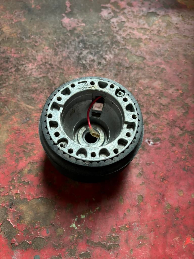 Stuurnaaf Suzuki Alto tbv sportstuur, Auto-onderdelen, Interieur en Bekleding, Ophalen of Verzenden, Suzuki