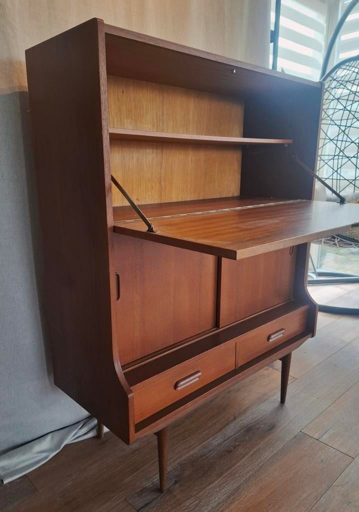 Scandinavische Vintage Highboard Kast, Ophalen, Gebruikt, Glas, 50 tot 100 cm