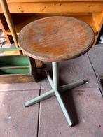 Vintage kruk/plantentafeltje, Ophalen of Verzenden, Gebruikt, IJzer