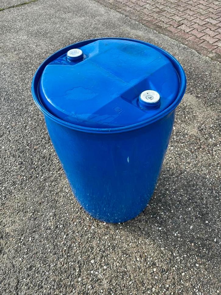 Blauwe kunststofton - 200 liter, Tuin en Terras, Regentonnen, Gebruikt, Kunststof, 150 liter of meer, Ophalen