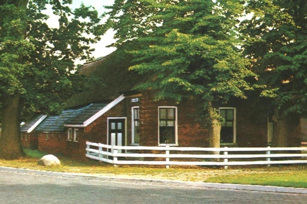 40455 Gieten 1977 Drente Gelopen met postzegel Stempel Assen, Ophalen of Verzenden, 1960 tot 1980, Gelopen, Drenthe