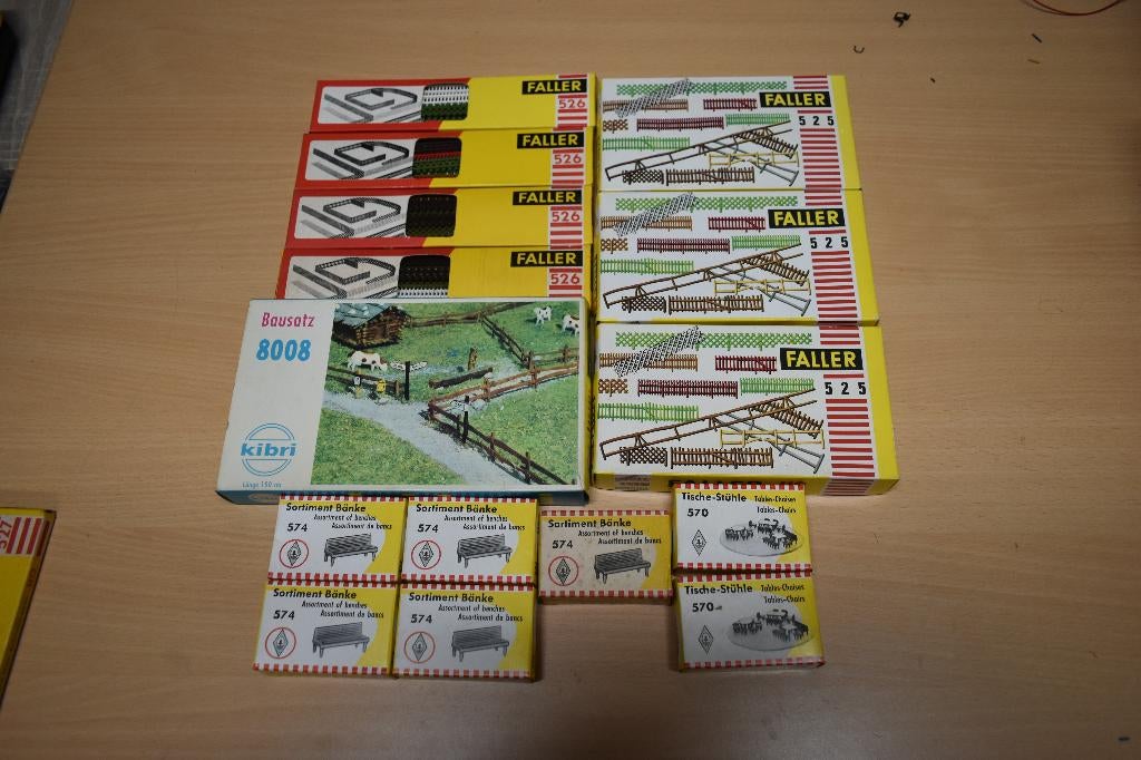 Hekken , banken , stoelen en tafels HO, Hobby en Vrije tijd, Overige merken, Gelijkstroom of Wisselstroom, Brug, Tunnel of Gebouw