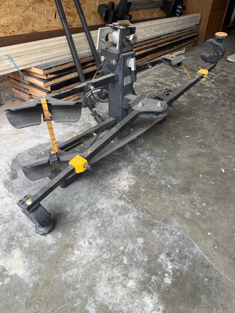 Fietsendrager Hawk RH-2-F, Ophalen, 2 fietsen, Gebruikt, Trekhaakdrager