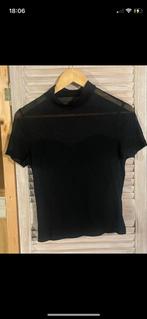 Zwart shirt met korte mouwen en hoge hals, maat L, Kleding | Dames, T-shirts, Zwart, Maat 42/44 (L), Nieuw, Ophalen of Verzenden