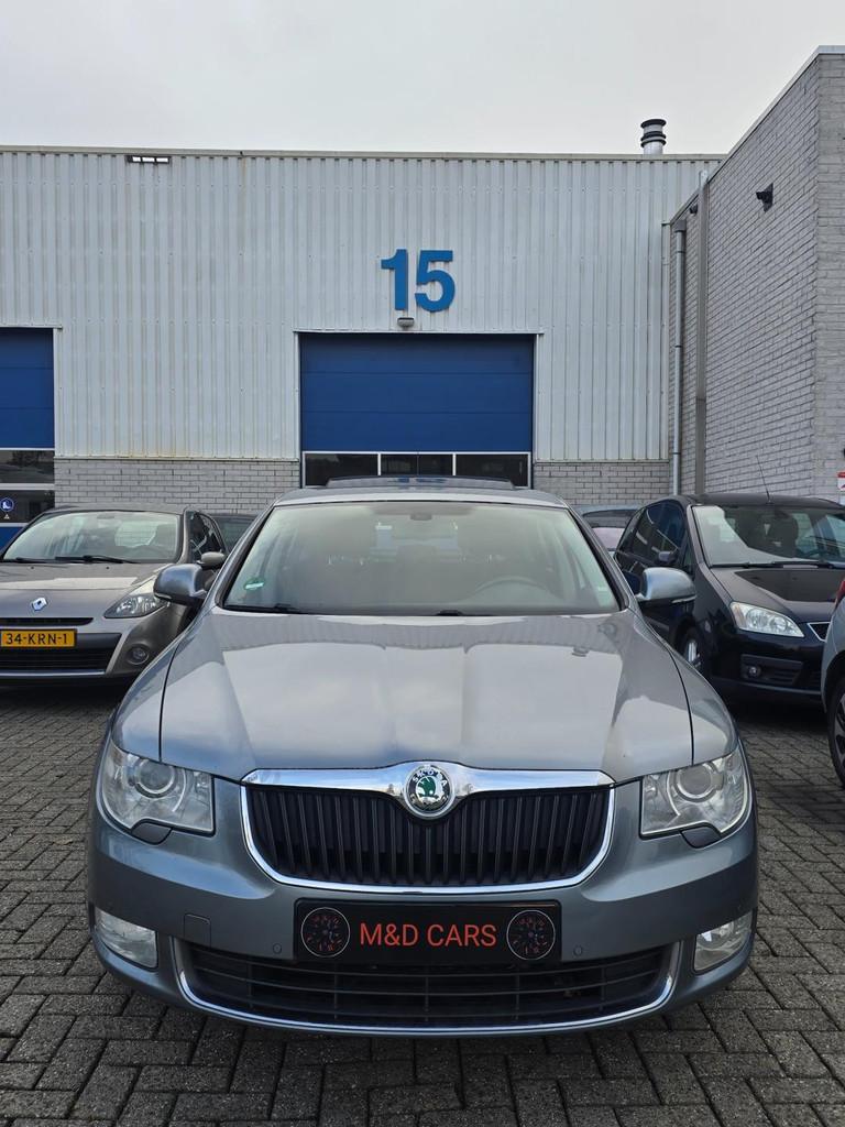 Skoda Superb 1.8 TSI Elegance AUTOMAAT/NAP/STOEL VW/ELEK STO, Stof, Gebruikt, Zwart, 4 cilinders