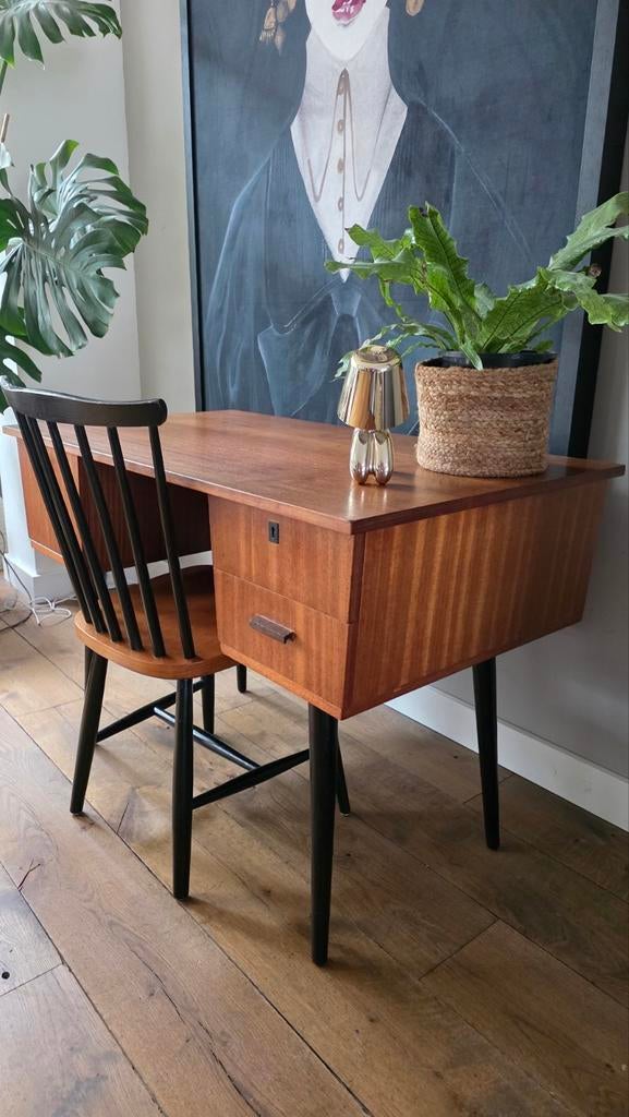 retro set/vintage bureau + stoel, Huis en Inrichting, Bureaus, Ophalen, Gebruikt, Bureau