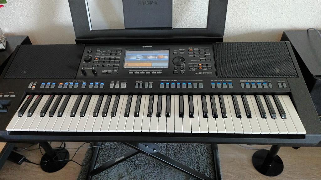 Yamaha PSR SX 720, Muziek en Instrumenten, Keyboards, Ophalen, 61 toetsen, Yamaha, Zo goed als nieuw