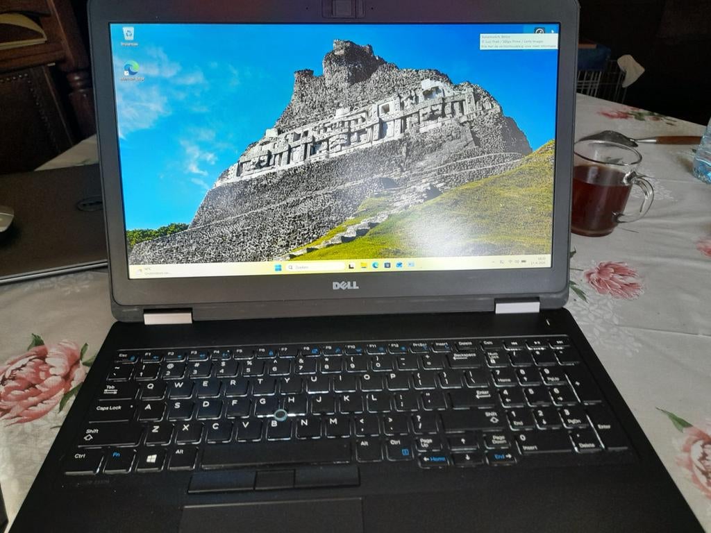 Dell latitude E5570, Ophalen of Verzenden, 15 inch, 2 tot 3 Ghz, SSD