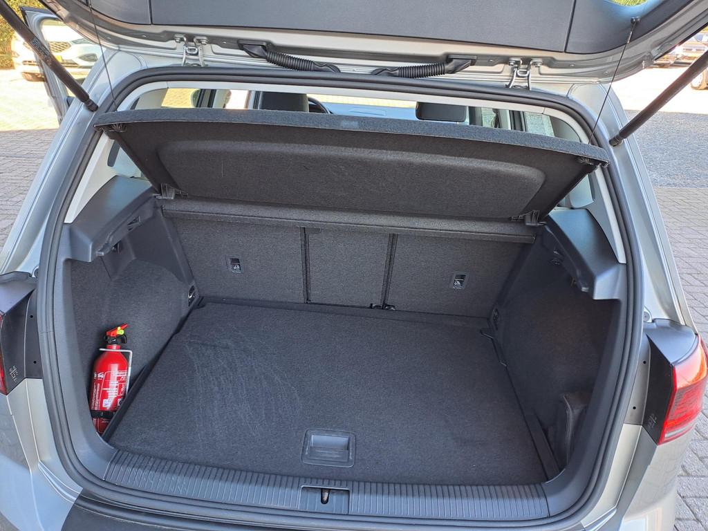 Volkswagen Golf Sportsvan 1.0 TSI Comfortline Apple Carplay/, Voorwielaandrijving, Stof, Gebruikt, LED verlichting