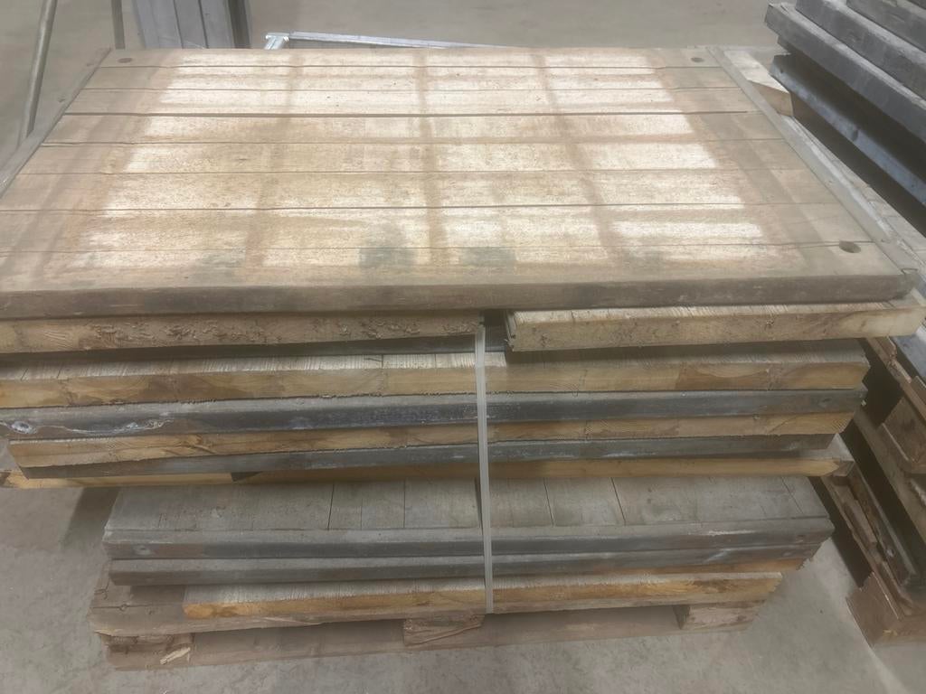Steenschotten en zaagstukken - Alles in één koop, Doe-het-zelf en Verbouw, Hout en Planken, Ophalen, Gebruikt, 50 mm of meer, Pallet