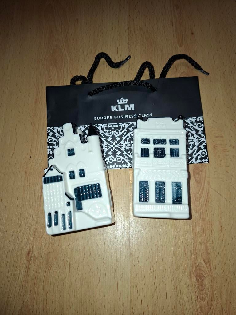 KLM huisjes  101 en 103 zonder seal !!, Verzamelen, KLM Huisjes, Ophalen of Verzenden, Nieuw, 81 t/m 91, Gevuld