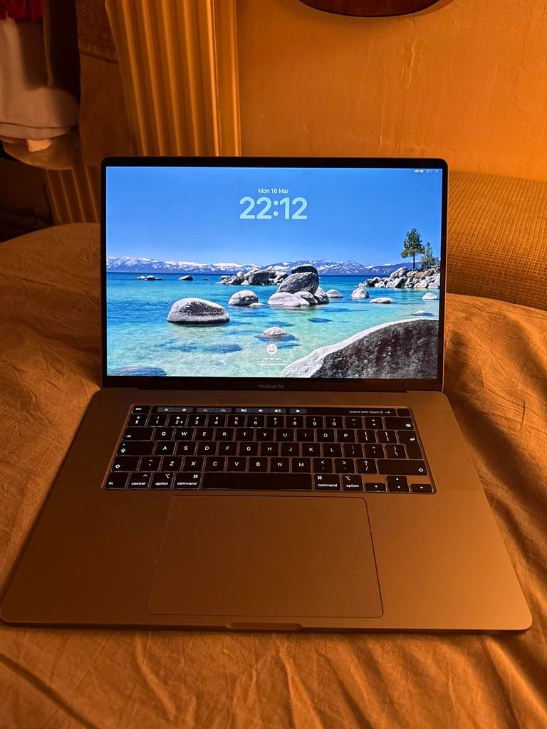 MacBook Pro 2019 16 inch, 2TB SSD, 16GB RAM, Computers en Software, Apple Macbooks, MacBook Pro, 1 TB of meer, Gebruikt, 2 tot 3 Ghz