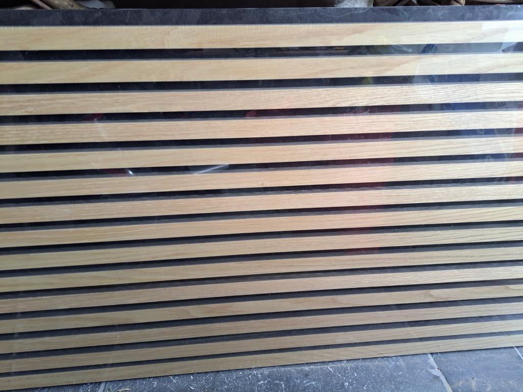 Nieuw Akoestisch paneel zwart vilt met eiken latten, Nieuw, Wandbord of Wandpaneel, Modern, Ophalen