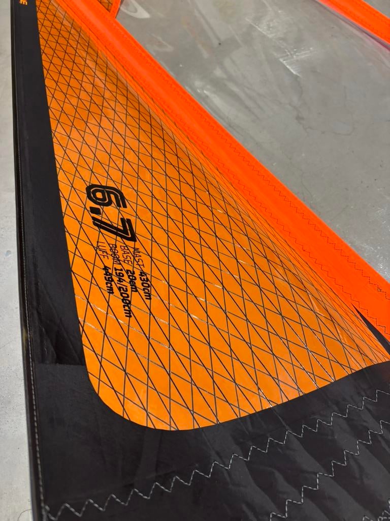 NeilPryde Speedster 6.7 (2025) / Zo goed als nieuw, Watersport en Boten, Ophalen, -, Zo goed als nieuw, Zeil
