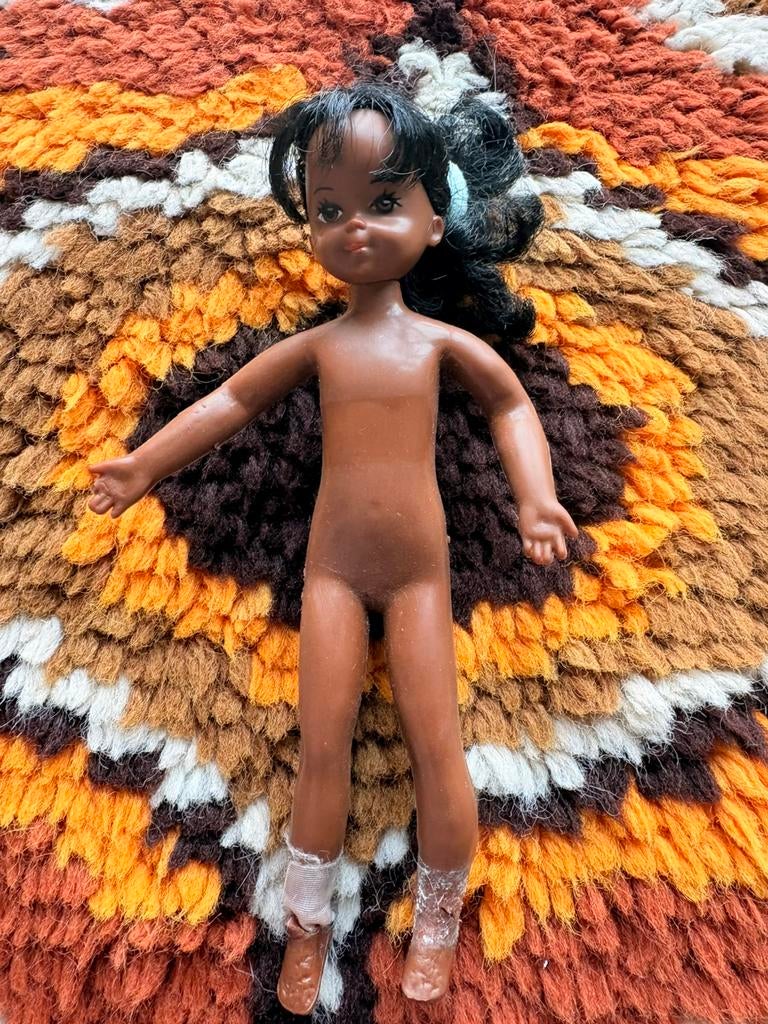 Vintage Barbie Carla black 1965 Mattel Hong Kong 🤎, Verzamelen, Ophalen of Verzenden, Gebruikt, Pop