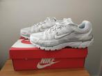NIEUWE NIKE AIR P-6000. DAMES., Ophalen of Verzenden, Nieuw, Wit, Sneakers of Gympen