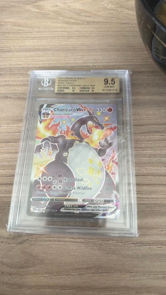 Charizard shining fates BGS 9,5, Hobby en Vrije tijd, Verzamelkaartspellen | Pokémon, Ophalen of Verzenden, Zo goed als nieuw