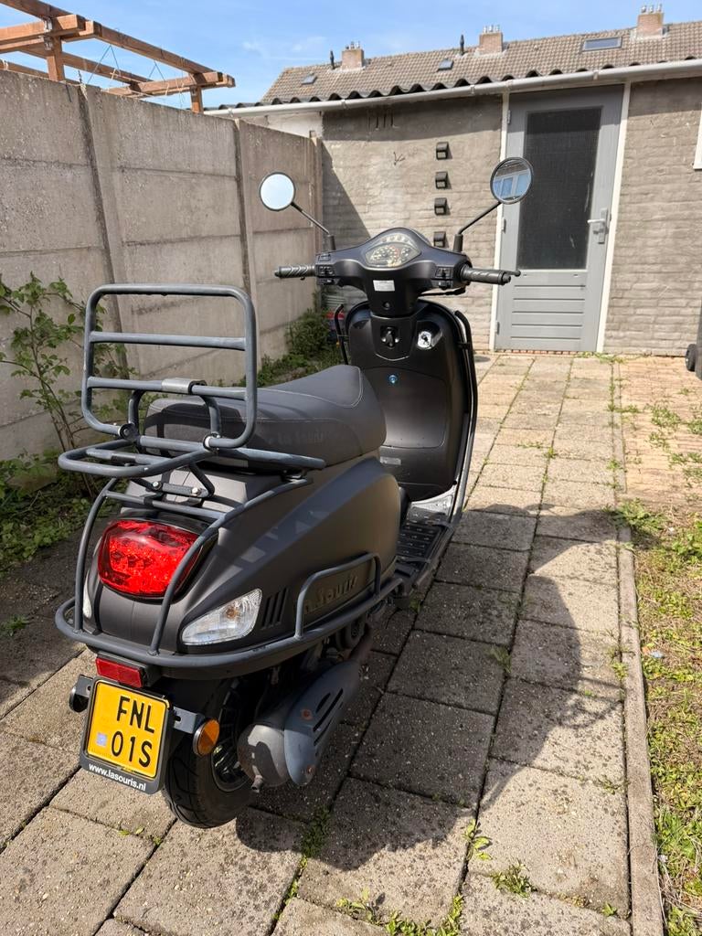 La souris sourini, Fietsen en Brommers, Snorfietsen en Snorscooters, Ophalen, Zo goed als nieuw, Benzine, Overige merken