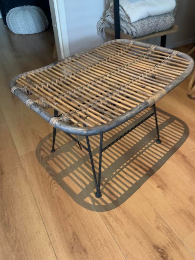 Rotan tafeltje, Ophalen of Verzenden, Gebruikt, Eenpersoons