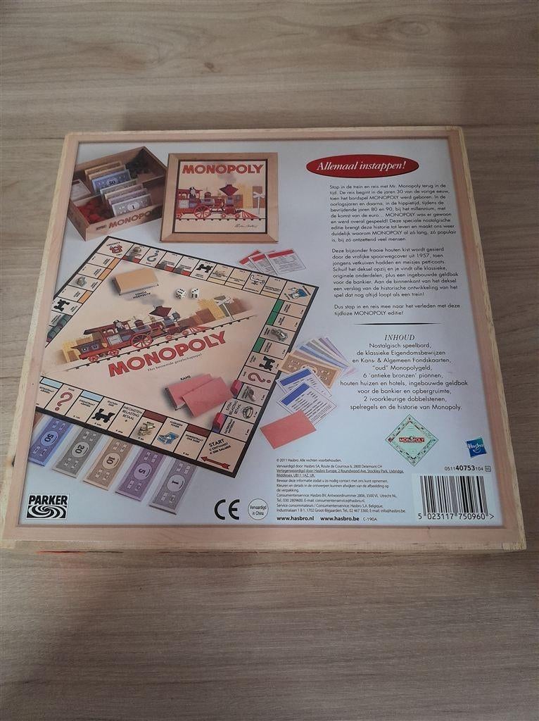 monopoly houten kist - s4839, Hobby en Vrije tijd, Gezelschapsspellen | Bordspellen, Verzenden, Zo goed als nieuw
