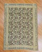 Tafelkleed Bloemen 135/192 cm, Gebruikt, Etten-Leur, DJT@dejuistetoon.eu, Ophalen of Verzenden