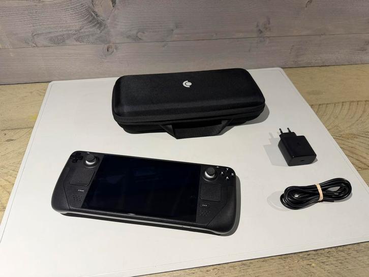 Steam Deck 128GB + 1TB SSD Upgrade + 512GB Samsung EVO Plus, Spelcomputers en Games, Spelcomputers | Overige, Zo goed als nieuw