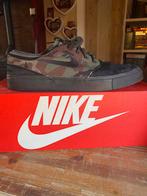 Nike stefan janoski camo maat 42.5, Overige kleuren, Ophalen of Verzenden, Sneakers of Gympen, Zo goed als nieuw