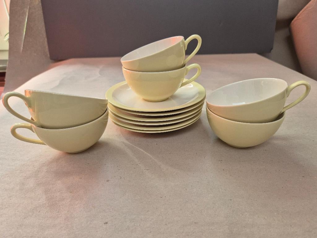 6 pastel theekopjes, Regout Maastricht, Ophalen of Verzenden