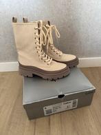 Gabor beige korte laarsjes maat 39 nieuw, Kleding | Dames, Schoenen, Ophalen of Verzenden, Nieuw, Beige, Lage of Enkellaarzen