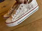 Damesgymp met kant, Kleding | Dames, Schoenen, Wit, Nieuw, Ophalen of Verzenden, Sneakers of Gympen