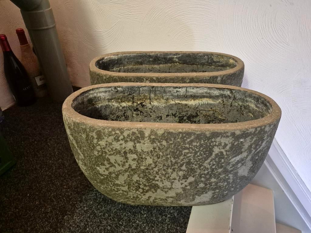 Mooie bloempotten van steen in  hele goede staat!, Ophalen, Zo goed als nieuw