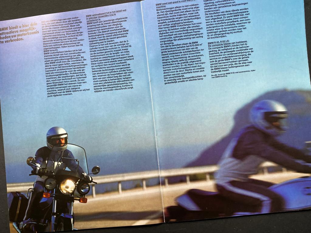 BMW brochure uit 1982 (R65LS, R 65 en de R45), Motoren, Ophalen of Verzenden, BMW