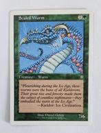 Scaled Wurm Battle Royale MTG Near Mint, Ophalen of Verzenden, Zo goed als nieuw, Losse kaart