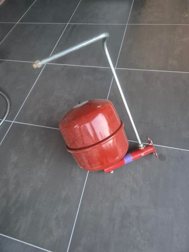 Gebruikt expansievat - Reflex N 18L, Ophalen