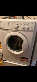 Indesit wasmachine, Ophalen, Zo goed als nieuw, 1200 tot 1600 toeren, 85 tot 90 cm