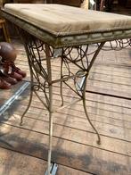 Oud Sierlijk Frans tafeltje bijzettafeltje smeedijzer, Ophalen