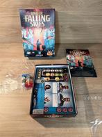 Under falling skies - s6523, Ophalen of Verzenden, Zo goed als nieuw