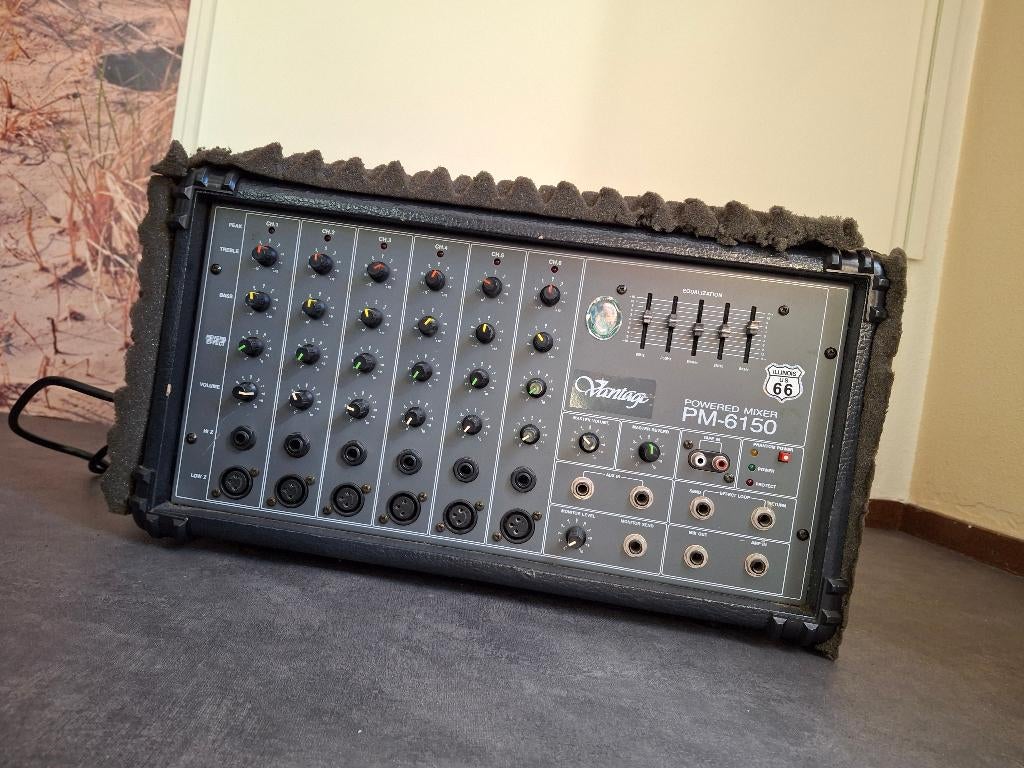 Powered Mixer, Ophalen, Gebruikt, 5 tot 10 kanalen, Microfooningang