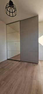 IKEA PAX Kast met schuifdeuren en spiegel, Huis en Inrichting, 200 cm of meer, 150 tot 200 cm, Modern, 50 tot 75 cm