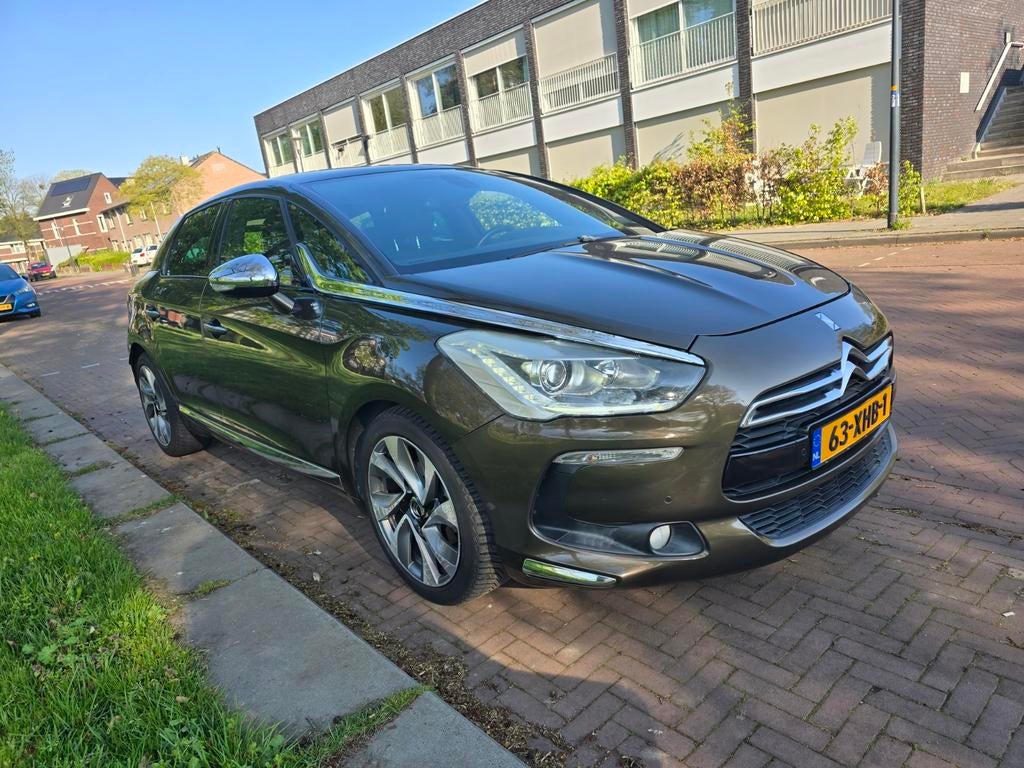 Citroën DS5 1.6 THP AUT 2012 Bruin half leder half alcantara, Auto's, 745 kg, Zwart, Bruin, Lederen bekleding
