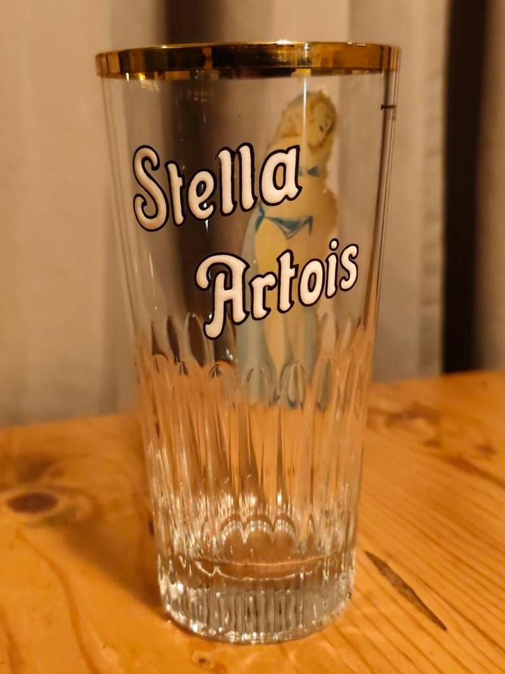 Bijzonder Stella Artois bierglas - Vintage design, Verzamelen, Biermerken, Ophalen