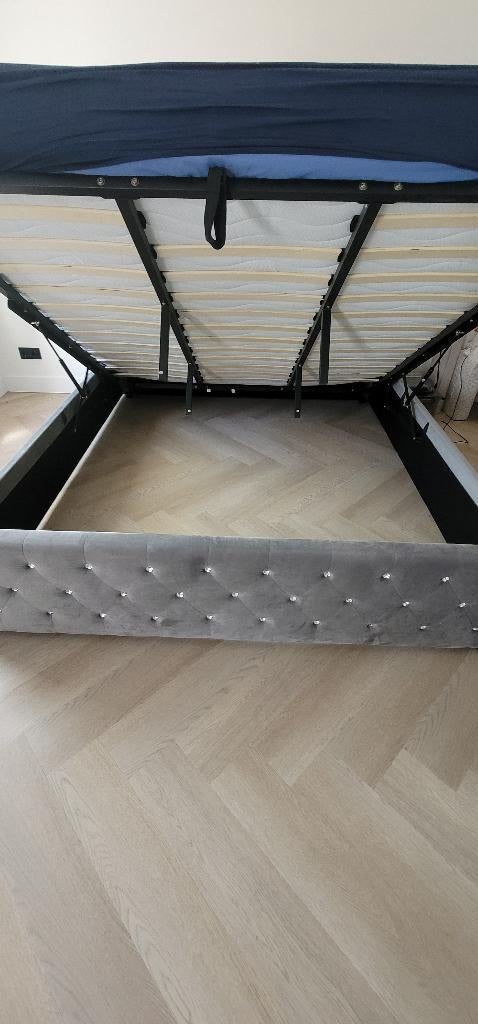 Bed + mattress with storage space 180x200, Ophalen, 210 cm, Tweepersoons, Zo goed als nieuw