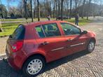 Renault Clio 1.2 16V 2006 Rood km 168.920, Auto's, Renault, Voorwielaandrijving, 535 kg, 74 pk, 4 cilinders