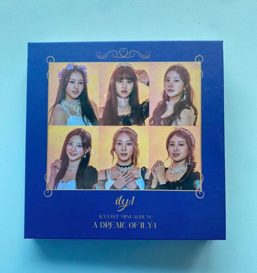 Ily:1 signed kpop album sale, Ophalen of Verzenden, Zo goed als nieuw, Aziatisch
