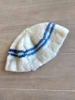 zelfgebreid wollen mutsje, Ophalen of Verzenden, Gebruikt, Bovenkleding