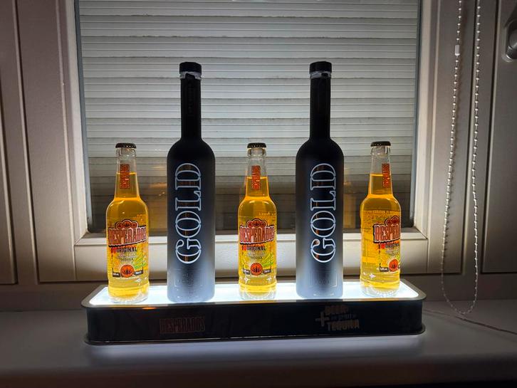 Desperados Lichtbak Display met Flessen en Vodka, Verzamelen, Merken en Reclamevoorwerpen, Gebruikt, Lichtbak of (neon) lamp, Ophalen