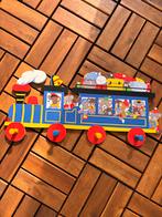 Leuke houten kinderkapstok in de vorm van een trein, Ophalen of Verzenden, Gebruikt, Hout, Kinderkapstok