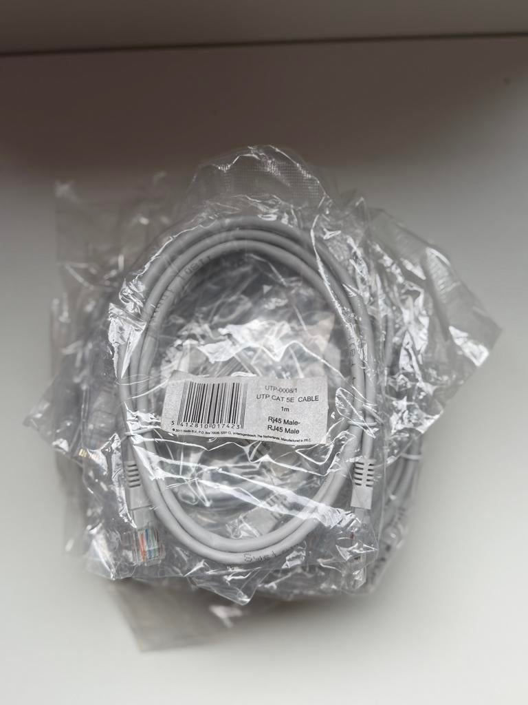 9 stuks UTP CAT 5E kabel 1m RJ45 Male, Ophalen, Nieuw