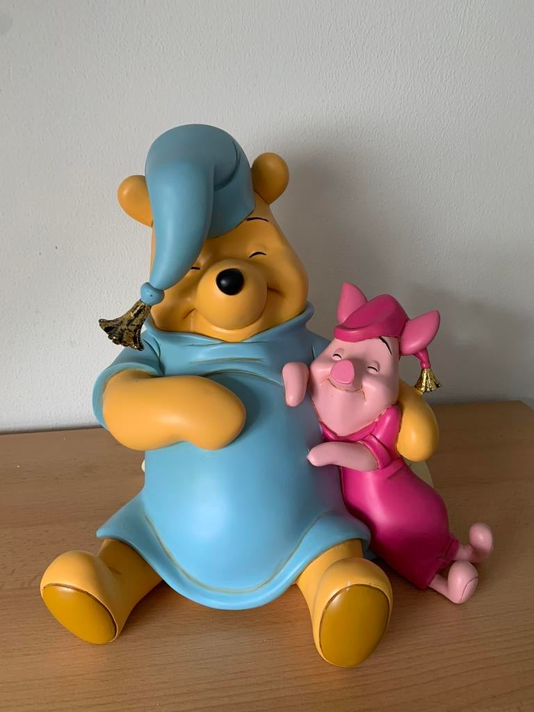 Sleeping winnie the pooh and piglet, Ophalen, Winnie de Poeh of vrienden, Zo goed als nieuw, Beeldje of Figuurtje